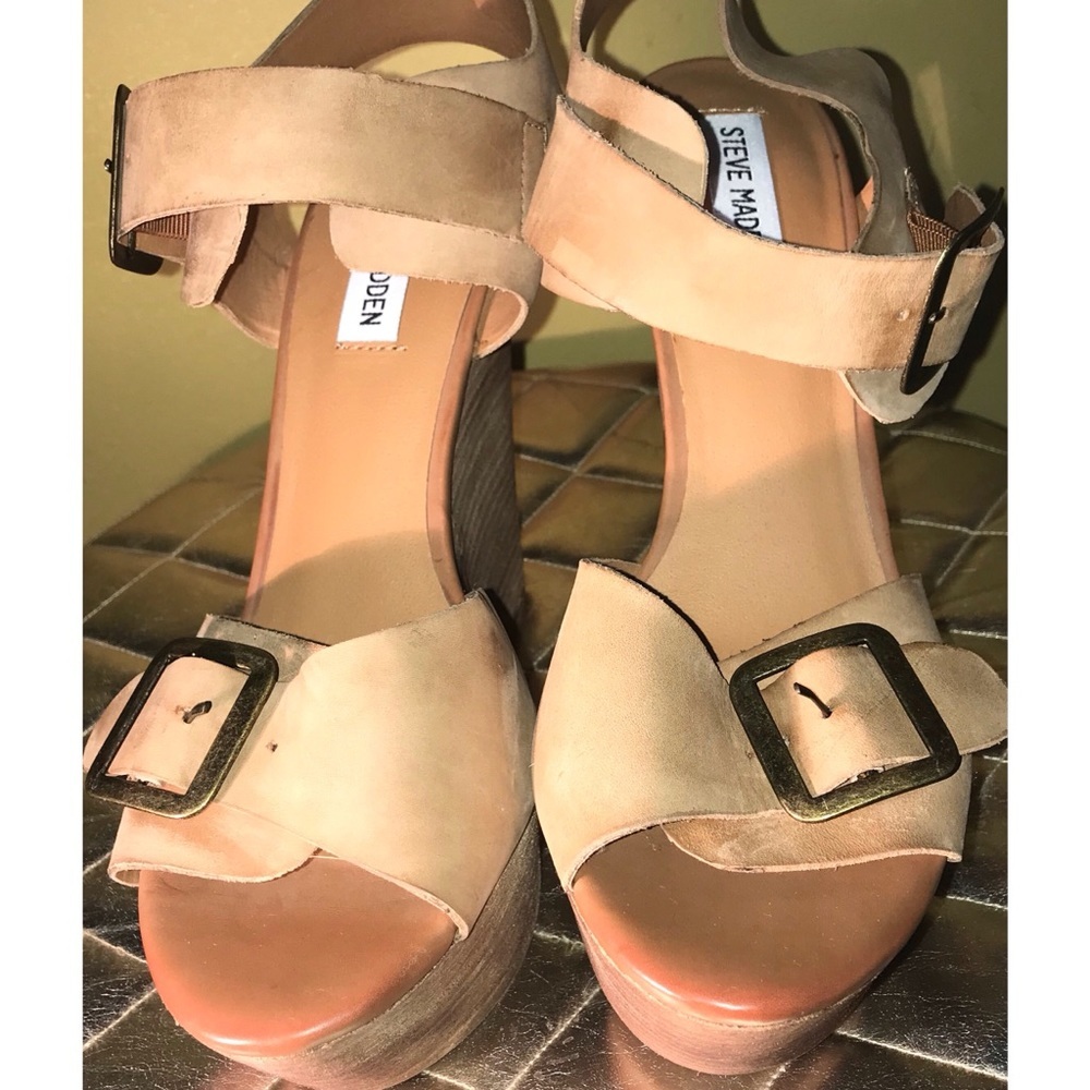 👜NWOT👜STEVE MADDEN Sandals👜
